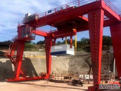 广东惠州35吨双主梁门式起重机的操作特点