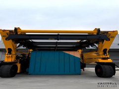 轮胎跨运车在雨天行驶的注意事项